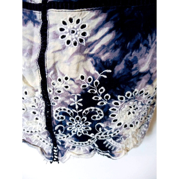 NWOT Romeo and Juliet Couture Tie Dye Embroidered Tunic - Picture 6 of 10